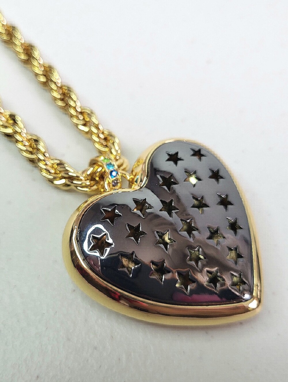 Kurt Geiger Extra Large Heart Necklace With Cut Out Stars Statement Necklace NWT